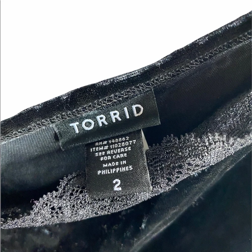 Torrid tank too, size 2 - Picture 3 of 3